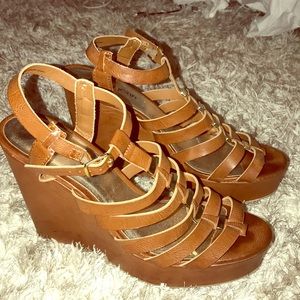 Brown Wedges